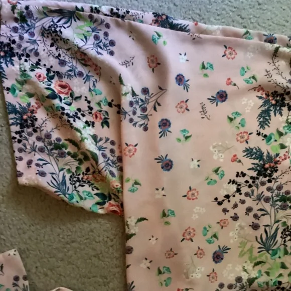 ~ Women's Short Robe ~ - Picture 7 of 14